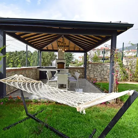 Villa Oludeniz'de 4 Odali Ozel Havuzlu Jakuzili Luks *