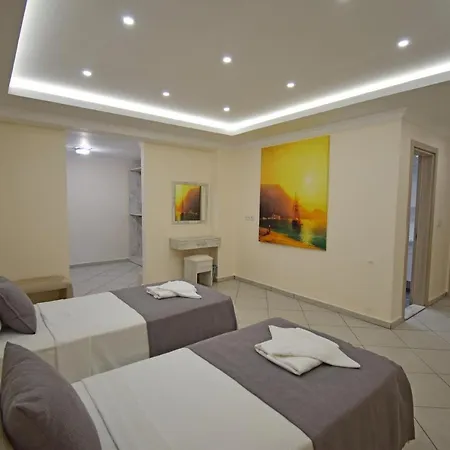 别墅 Oludeniz'de 4 Odali Ozel Havuzlu Jakuzili Luks